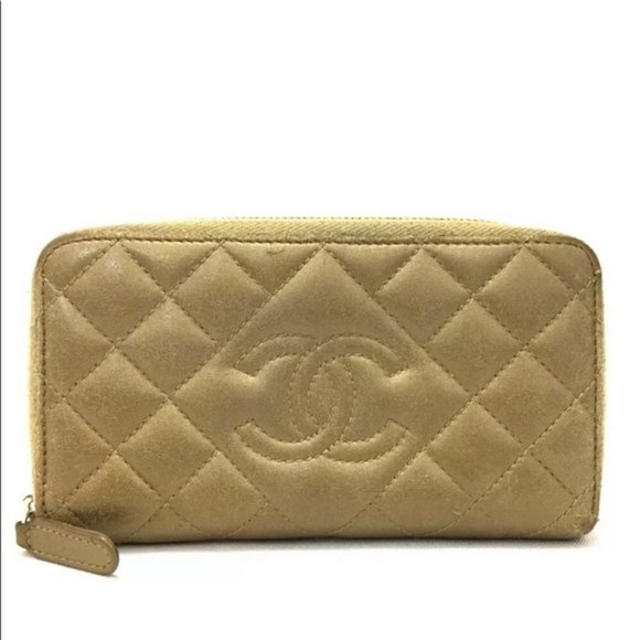 CHANEL Handbags - authentic CHANEL Quilted  CC Logo Lambskin Zip